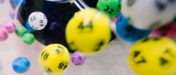 Fituesi i Powerball merr Jackpot-in mÃ« tÃ« madh ndonjÃ«herÃ«