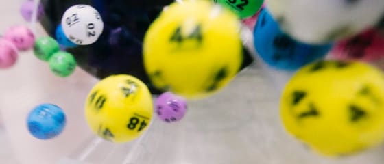 Fituesi i Powerball merr Jackpot-in mÃ« tÃ« madh ndonjÃ«herÃ«