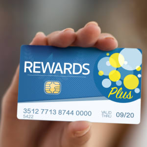 Programet e shpërblimit të kartës së kreditit: Maksimizoni përvojën tuaj në kazino
