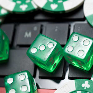 TÃ« mirat dhe tÃ« kÃ«qijat e pÃ«rdorimit tÃ« PayPal pÃ«r kazino online