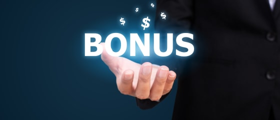 Bonuset e mirëseardhjes kundrejt bonuseve pa depozite në kazinotë në internet 2023/2024