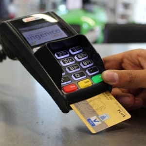 Si tÃ« depozitoni dhe tÃ«rhiqni fonde duke pÃ«rdorur MasterCard nÃ« kazinotÃ« nÃ« internet